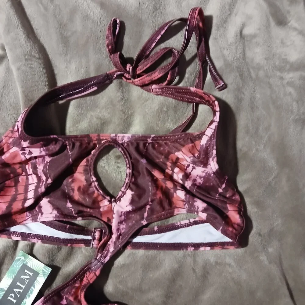 Asos Luxe Palm Women's Cut Out Halter Neck Swimsuit Purple Print NWT SZ 4 - Picture 4 of 10
